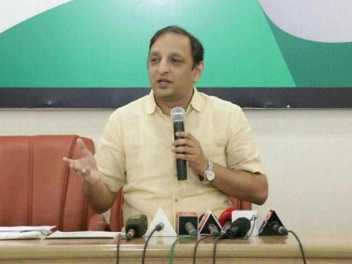 ہندوستانی معیشت 10 سال پیچھے، مہنگائی اور بے روزگاری سے عوام پریشان: کانگریس ترجمان سچن ساونت