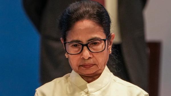 مغربی بنگال: ممتا بنرجی کے نام کا غلط استعمال، جعلی لون اسکیموں کے ذریعے سائبر فراڈ کا جال