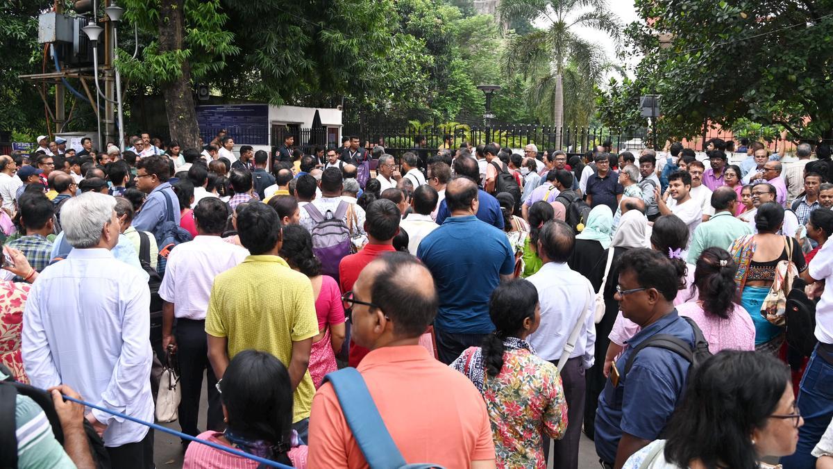 نیٹ یو جی 2024 پیپر لیک: این ایم سی کی سخت کارروائی، 26 طلبہ معطل، 14 کے داخلے منسوخ