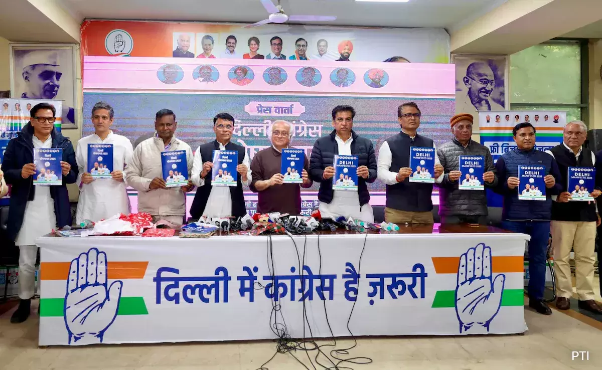 دہلی اسمبلی انتخابات: کانگریس کا انتخابی منشور جاری، آلودگی کی کمی اور دیگر 5 اہم ضمانتیں دی گئیں