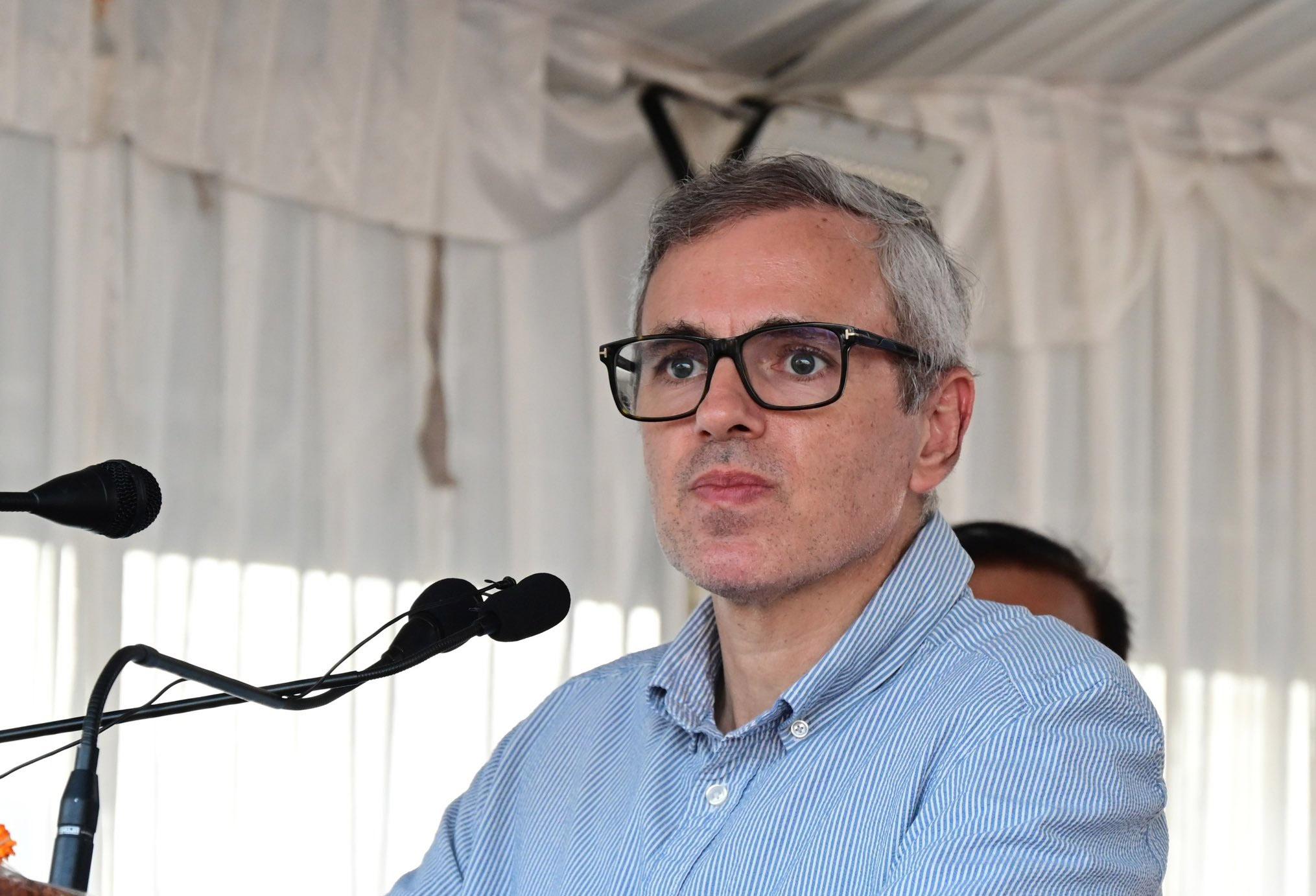 ’’بی جے پی کے ساتھ اقتدار منظور نہیں، میرا استعفیٰ منظور کیا جائے‘‘: عمر عبداللہ کا واضح اعلان