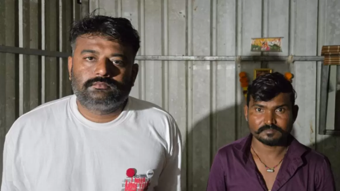 کاروار : دستاویز ی جواز کے بغیر ایک کروڑ روپے رفت کرنے والے دو ملزمین گرفتار