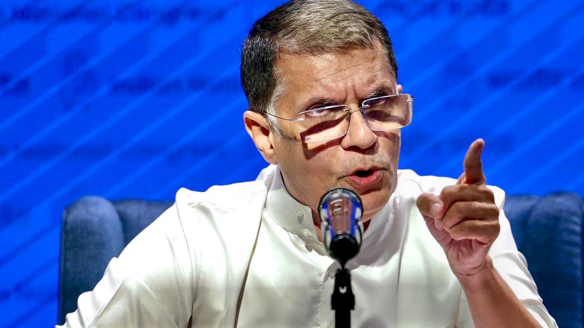 مودی حکومت کی ’سرنڈر پالیسی‘ سے قومی عزت اور سفارتی مفادات کو نقصان، کانگریس کا الزام