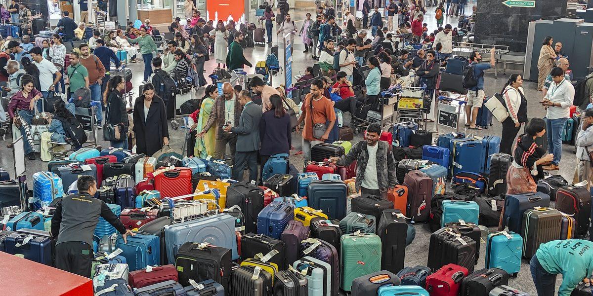 انڈیگو بحران: ملک بھر میں ہزاروں پروازیں منسوخ، اعلیٰ سطحی کمیٹی تشکیل