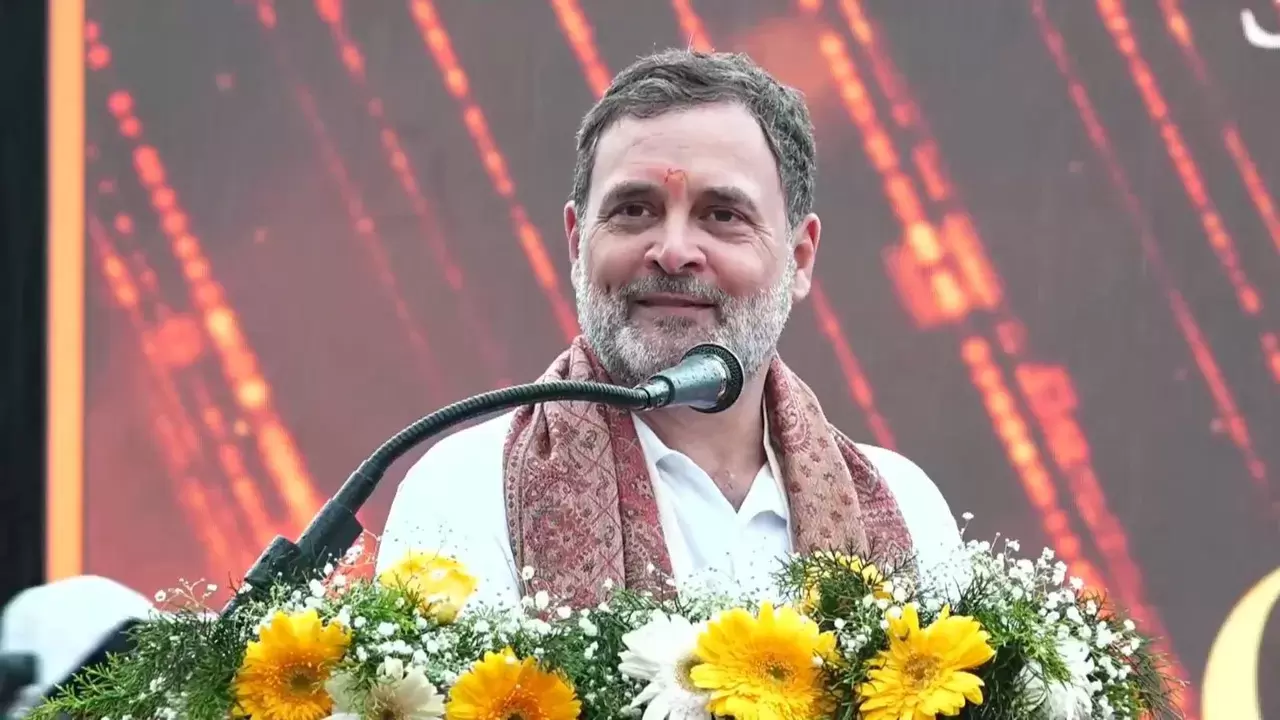 اے آئی کے بڑھتے اثرات پر راہل گاندھی کا انتباہ، طلبہ کو سوچ میں تبدیلی کی تلقین