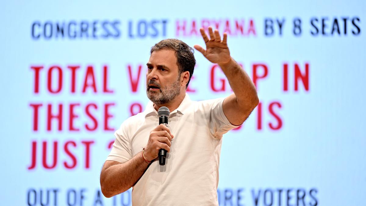 راہل گاندھی کا ووٹ چوری کے خلاف محاذ: ویب سائٹ اور مسڈ کال مہم کا آغاز، شفافیت کیلئے الیکشن کمیشن پر دباؤ