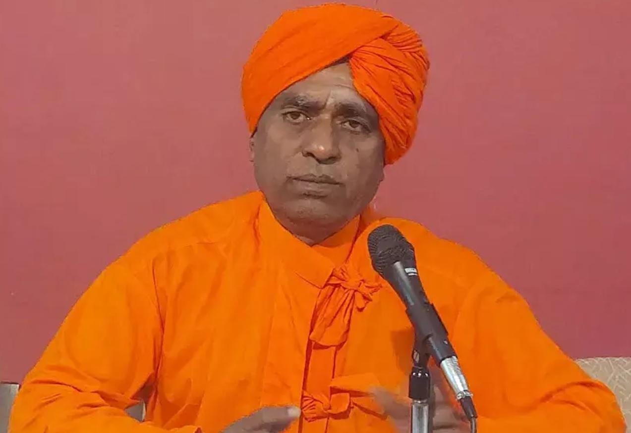 اڈپی : سوامی دیانندا نے کہا : مودی کے دور میں گئو ہتھیا اور بیف کی رفت میں ہوا ہے اضافہ - ملک میں اس پر پابندی لگانے کامطالبہ