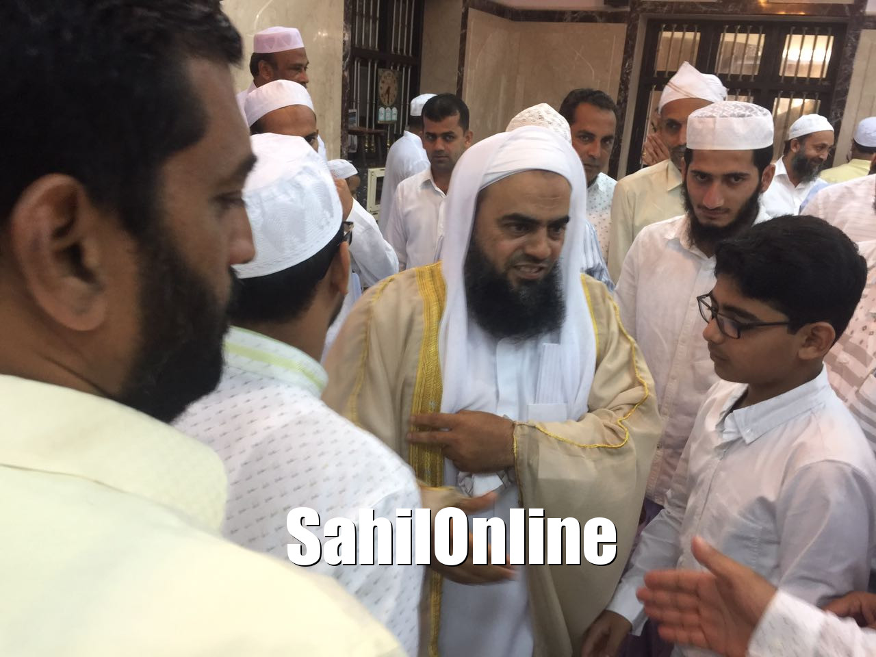 Qazi Khaleefa Jamaatul Muslimeen Moulana Khaja Akrami Madni led Eid Ul ...