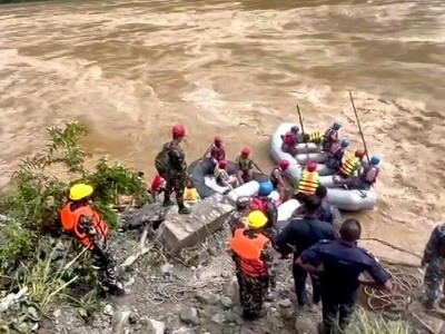 نیپال لینڈ سلائڈنگ حادثہ: اب تک 4 ہندوستانیوں سمیت 19 افراد کی لاشیں برآمد، راحت و بچاؤ کاری کا عمل جاری