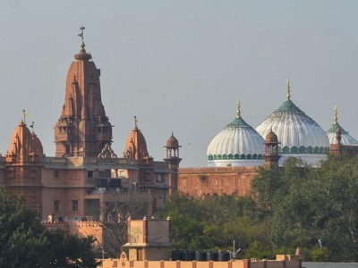 متھرا شاہی عیدگاہ تنازعہ: ہندو فریق کی روزانہ سماعت کی درخواست مسترد، اگلی سماعت 28 نومبر کو مقرر