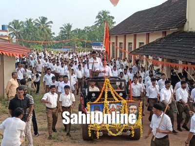 ಭಟ್ಕಳ: ವಿಜಯದಶಮಿ ಪ್ರಯುಕ್ತ ರಾಷ್ಟ್ರೀಯ ಸ್ವಯಂ ಸೇವಕ ಸಂಘದಿಂದ ಭವ್ಯ ಪಥಸಂಚಲನ